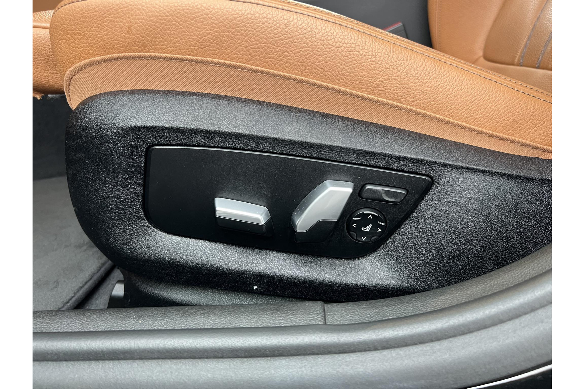 BMW 5 Serie 520d High Executive*DAKJE*HUD*CRUISE*NAVI.PROF*LED